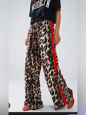 Q2 Leopard Print Wide-Leg Pants with Red Side Stripe